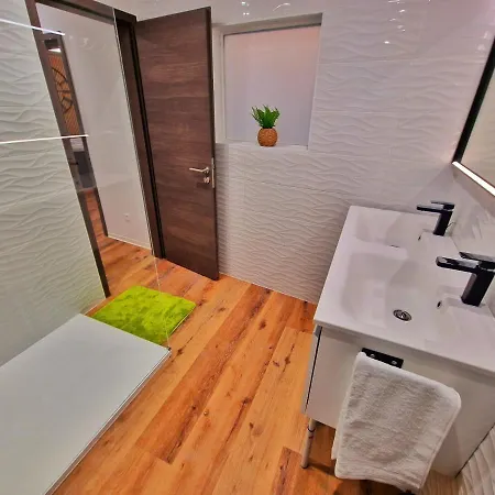 Zen Spa-4 Pers-jacuzzi-parking-clim-colmar